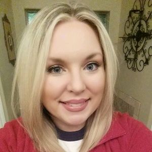 Meet your Posher, Carrie